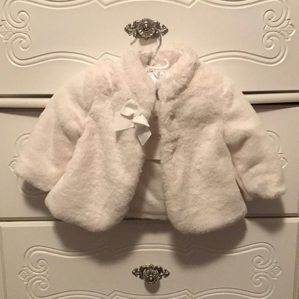 Mayoral fur coat